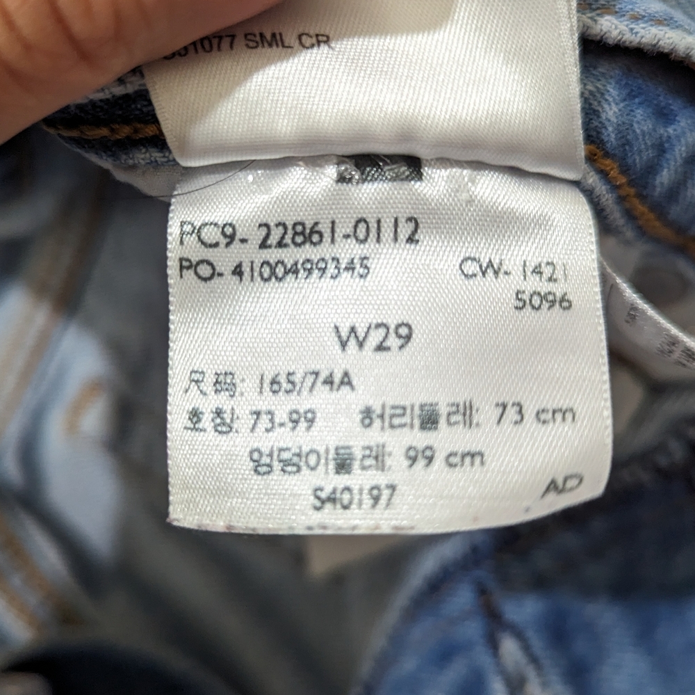 Levi's Wedgie Straight Med/Light Wash Cropped Jeans Size 29 - Picture 10 of 13